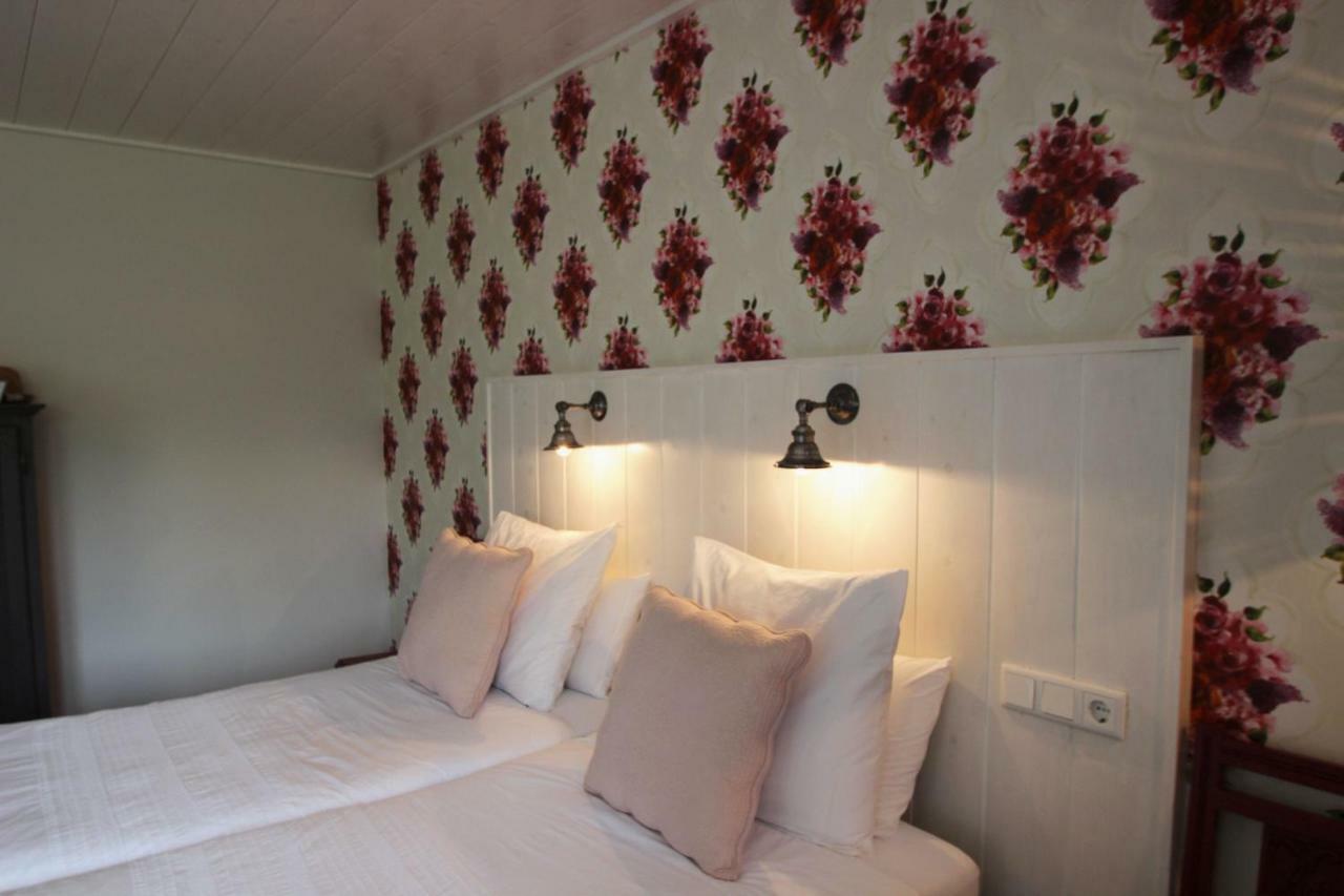 Ruigenhof Bed & Breakfast Sint Jansklooster Bagian luar foto